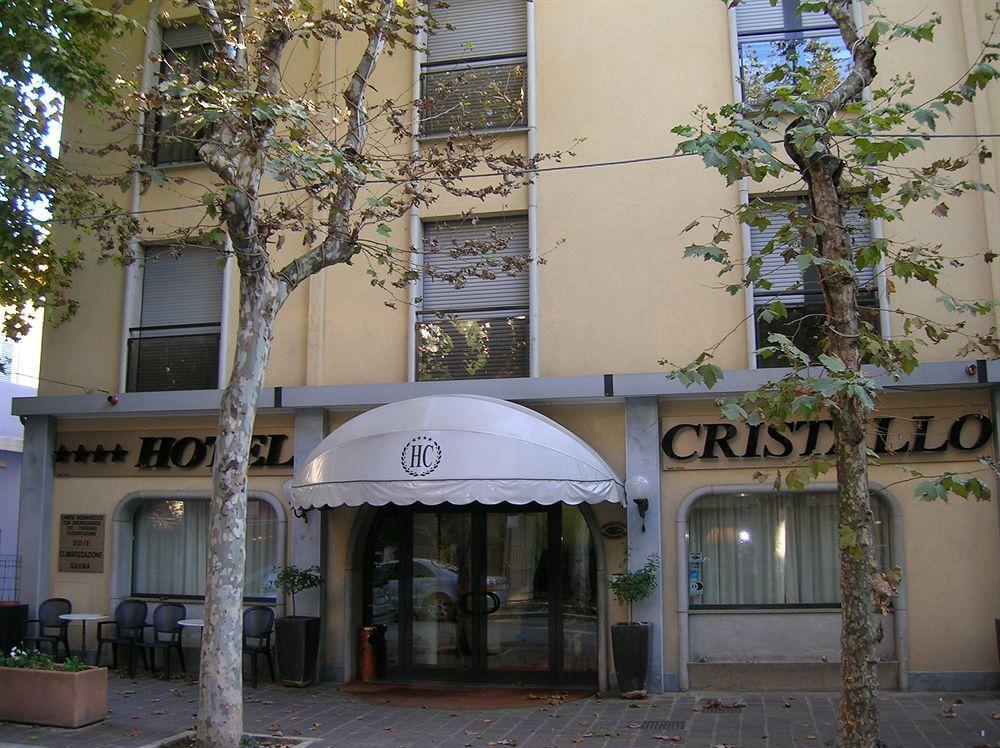 Hotel Cristallo Cattolica Esterno foto